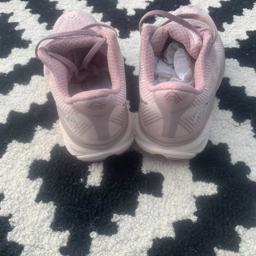 Hoka One One Clifton 9 Women’s Running Shoes 6.5, 7, 7.5 - Picture 3 of 5